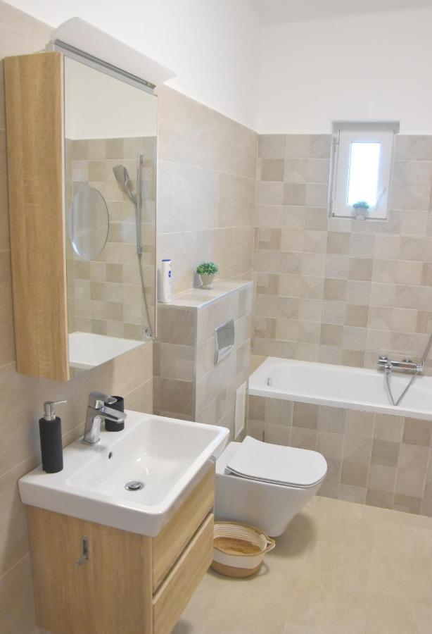 Voeroesko Apartmanhaz Балатональмаді Екстер'єр фото